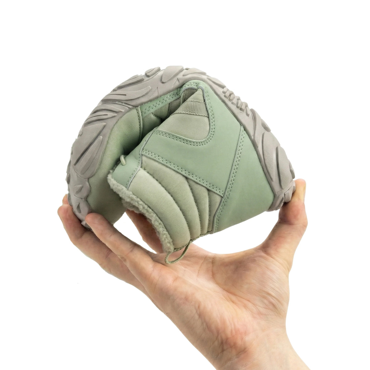 Kasdava Pro -  Non-slip & Water-resistant Winter Barefoot Shoe