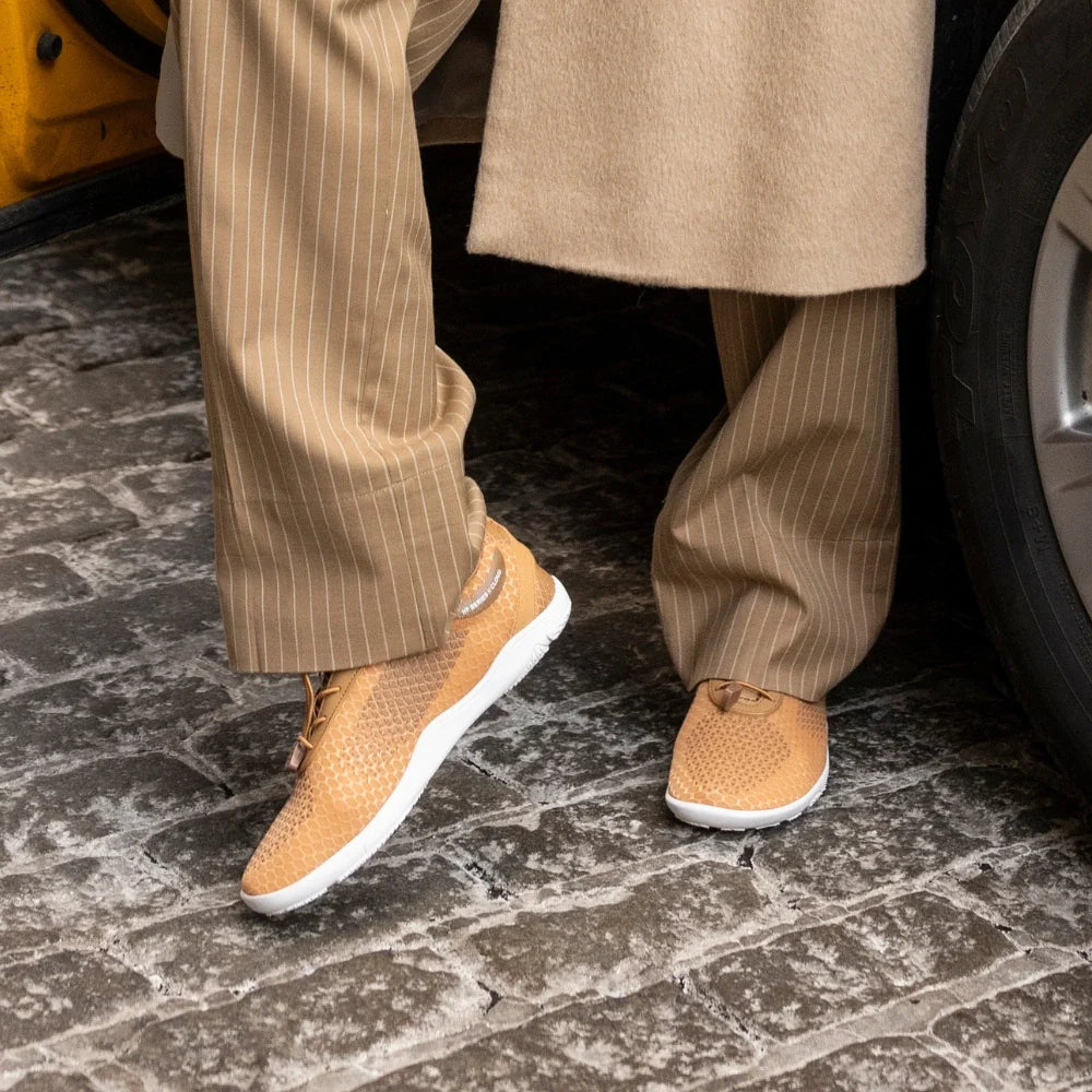 HF Flow – Minimalistic Shoes for Foot. Knee & Back Pain
